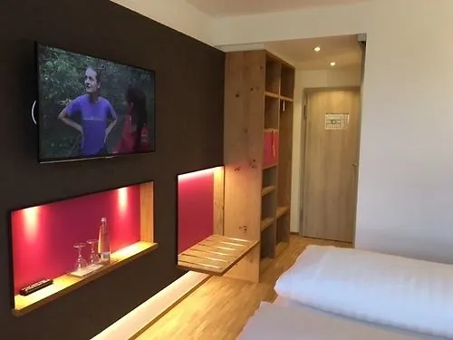 Fab Hotel München 3*,